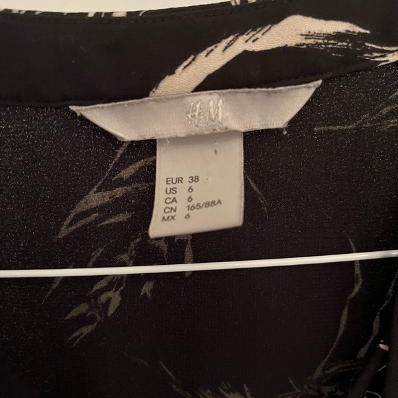 H&M DRESS - Picture 5 of 5